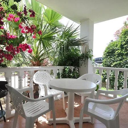 公寓 Hill View Gardens 亚力卡瓦克